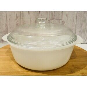 Vintage 1970s Fire-King Milk Glass White 1.5 Quart Round Casserole Dish  & Lid
